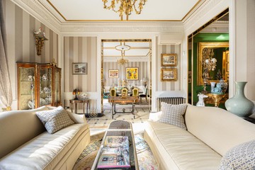 living - 273m² apartment with 12m² terrace for sale in Eixample Left - featured