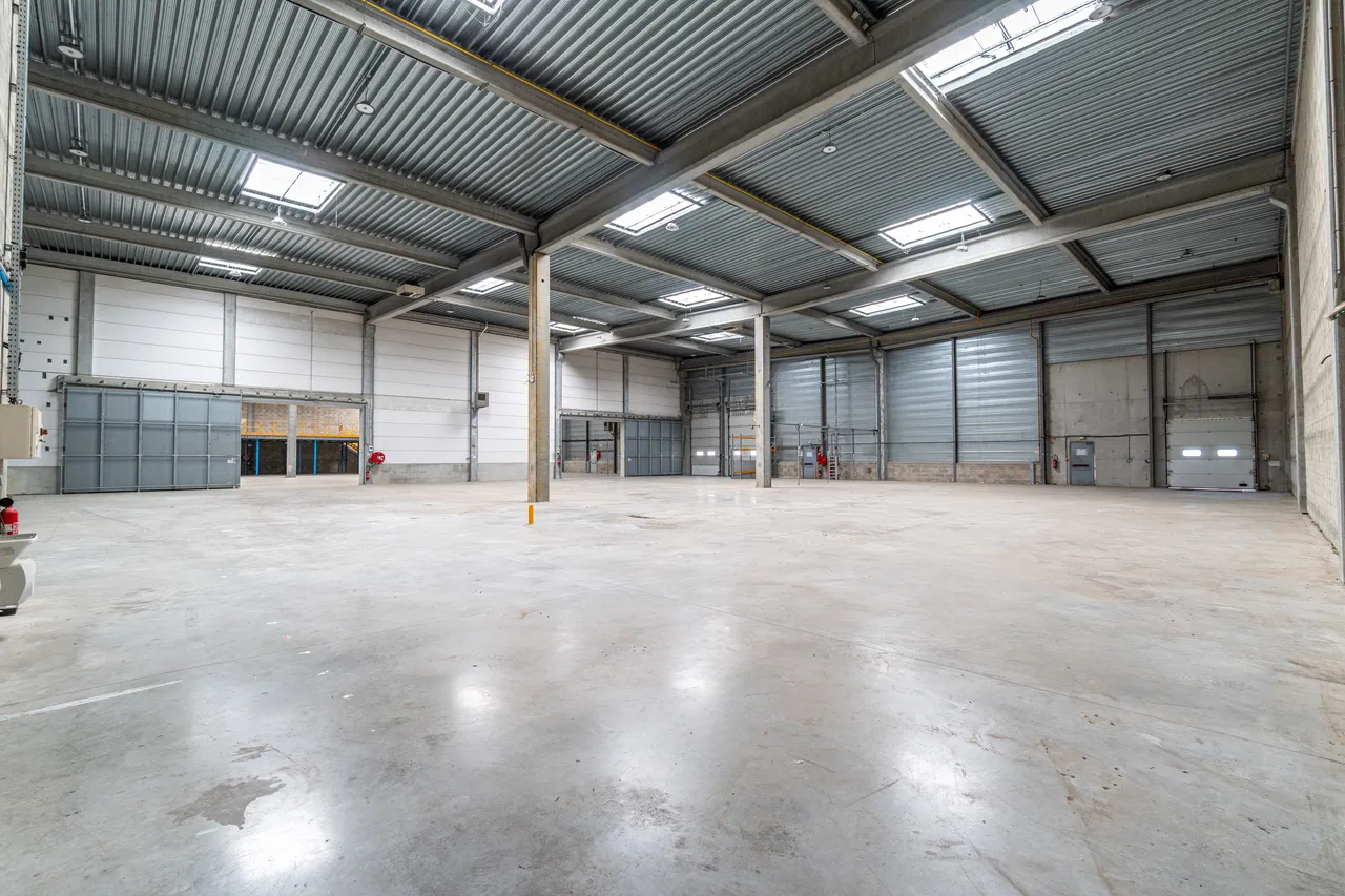 logistics - Warehouse / Offices For Rent - gallery - 7