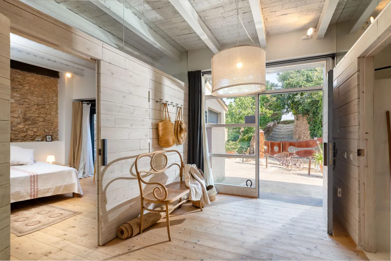 living - Casa rural de 240m² con 15m² terraza en venta en Alt Empordà - gallery - 3