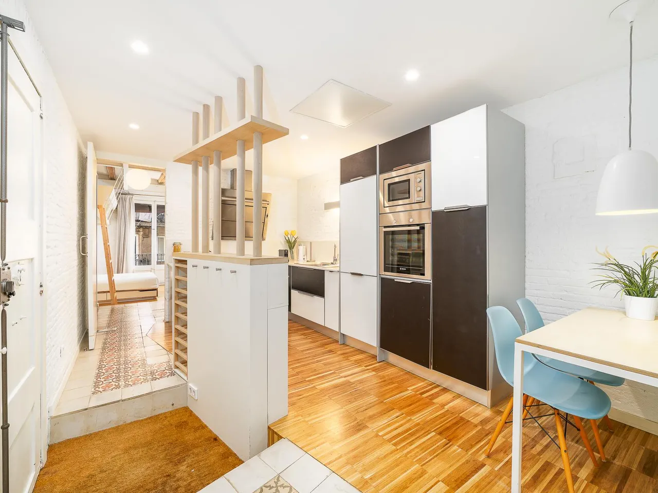 living - 73m² apartment for sale in Poble Sec, Barcelona - gallery - 3