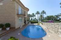 living - 426m² house / villa for sale in Cullera, Valencia - gallery thumbnail - 5