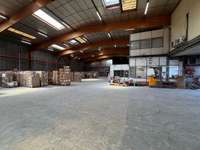 logistics - Activités / Bureaux À Louer - gallery thumbnail - 2