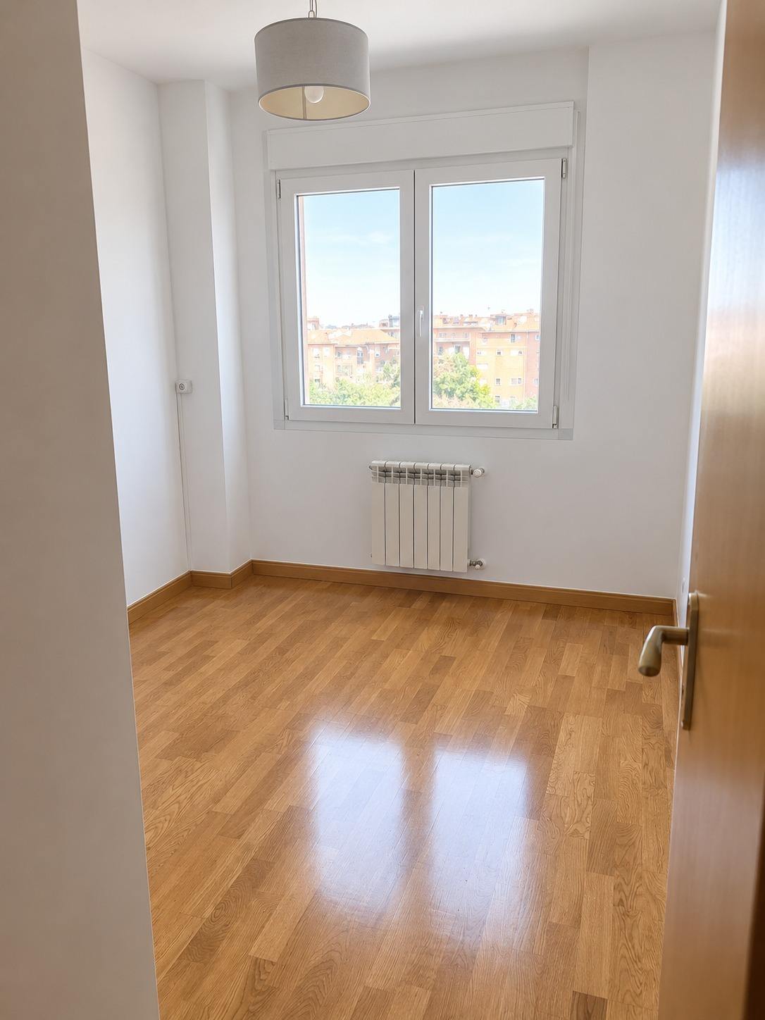 living - 141m² apartment for sale in Sanchinarro, Madrid - gallery thumbnail - 9