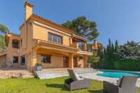 living - Casa de 539 m² en venta en Tamariu - gallery thumbnail - 5