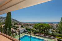 living - Casa / villa de 704m² en venta en Bahía de Rosas - gallery thumbnail - 3