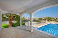 living - Casa / villa de 131m² en venta en Empuriabrava, Costa Brava - gallery thumbnail - 7