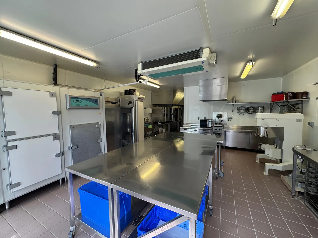 logistics - Light Industrial Premises / Offices For Sale - gallery - 8