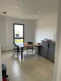 logistics - Activités / Bureaux À Louer - gallery thumbnail - 8
