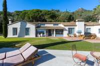 living - 592m² house / villa with 5,406m² garden for sale in Cabrera de Mar - gallery thumbnail - 3