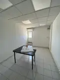 logistics - Activités / Bureaux À Louer - gallery thumbnail - 2
