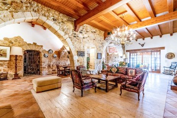 living - Casa rural de 693m² con 678m² de jardín en venta en Penedès - featured
