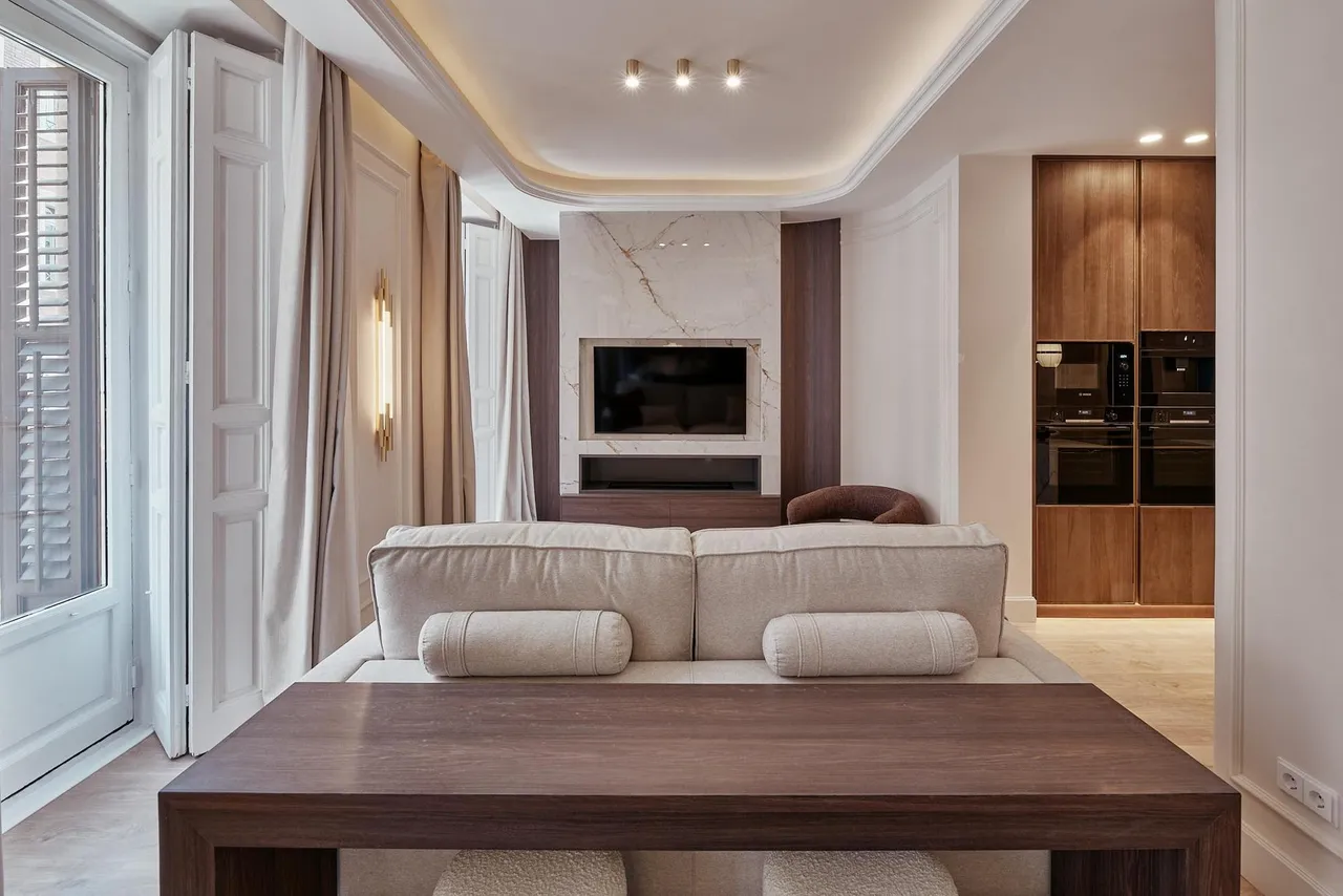 living - Piso de 361m² en venta en Chueca - Justicia, Madrid - gallery - 2