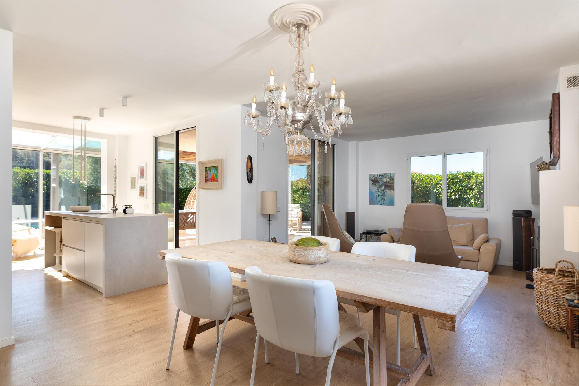 living - 212m² house / villa for sale in Sa Riera, Costa Brava - gallery thumbnail - 8