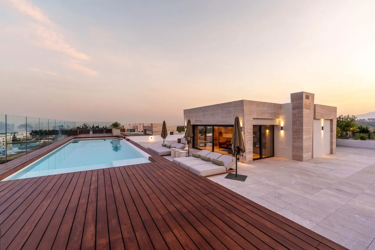 living - Piso de 961m² con 536m² terraza en venta en Milla de Oro - gallery - 2
