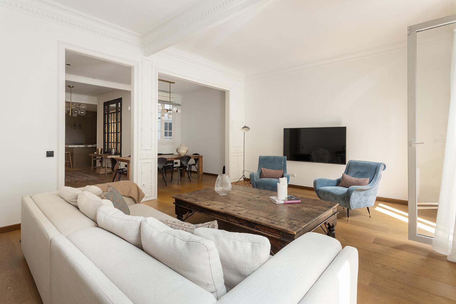 living - 176m² apartment with 6m² terrace for sale in Eixample Left - gallery thumbnail - 2