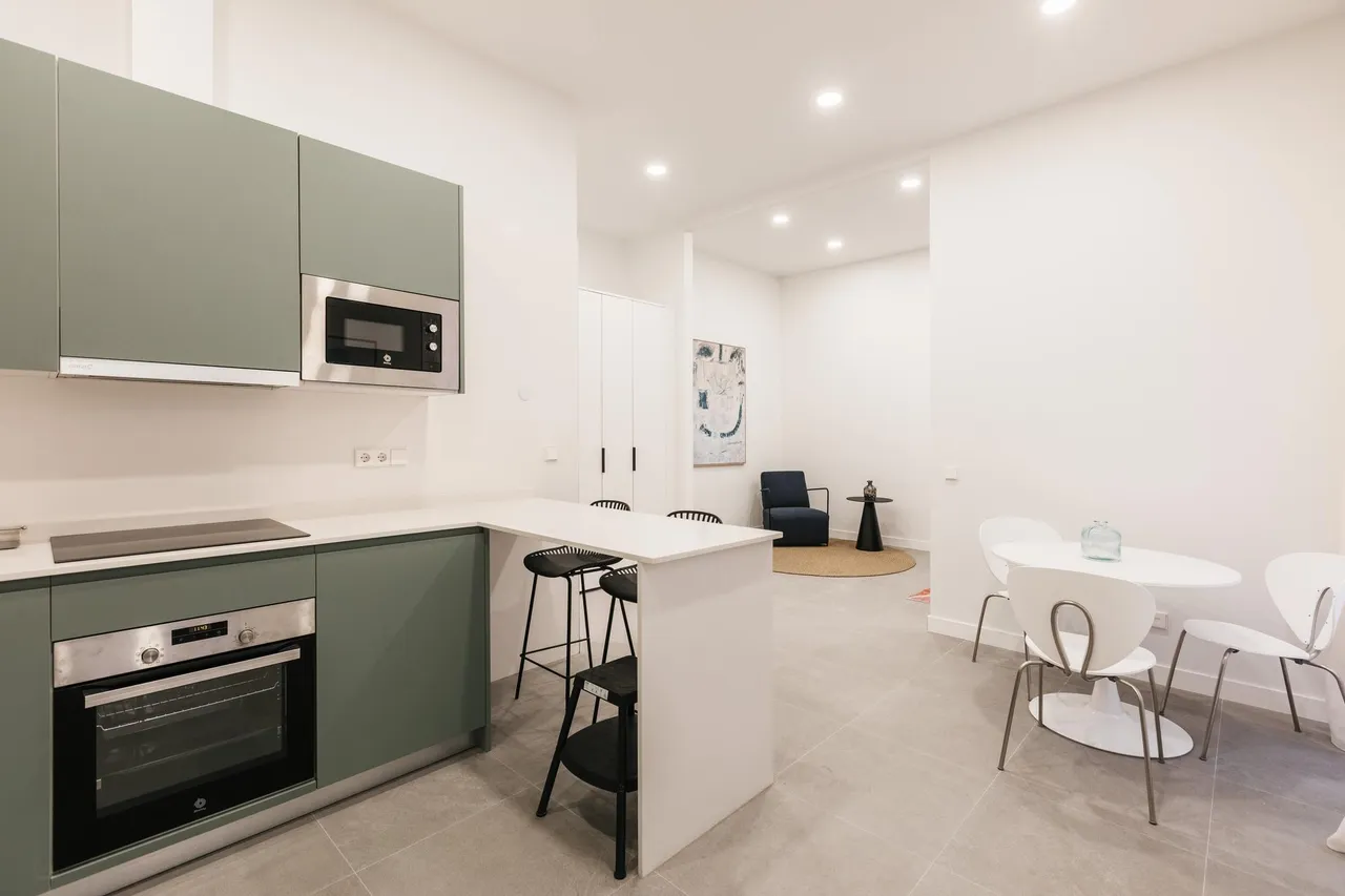 living - 120m² apartment for rent in La Latina, Madrid - gallery - 8