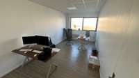logistics - Activités / Bureaux À Louer - gallery thumbnail - 3