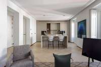 living - 100m² apartment for rent in Cortes / Huertas, Madrid - gallery thumbnail - 6