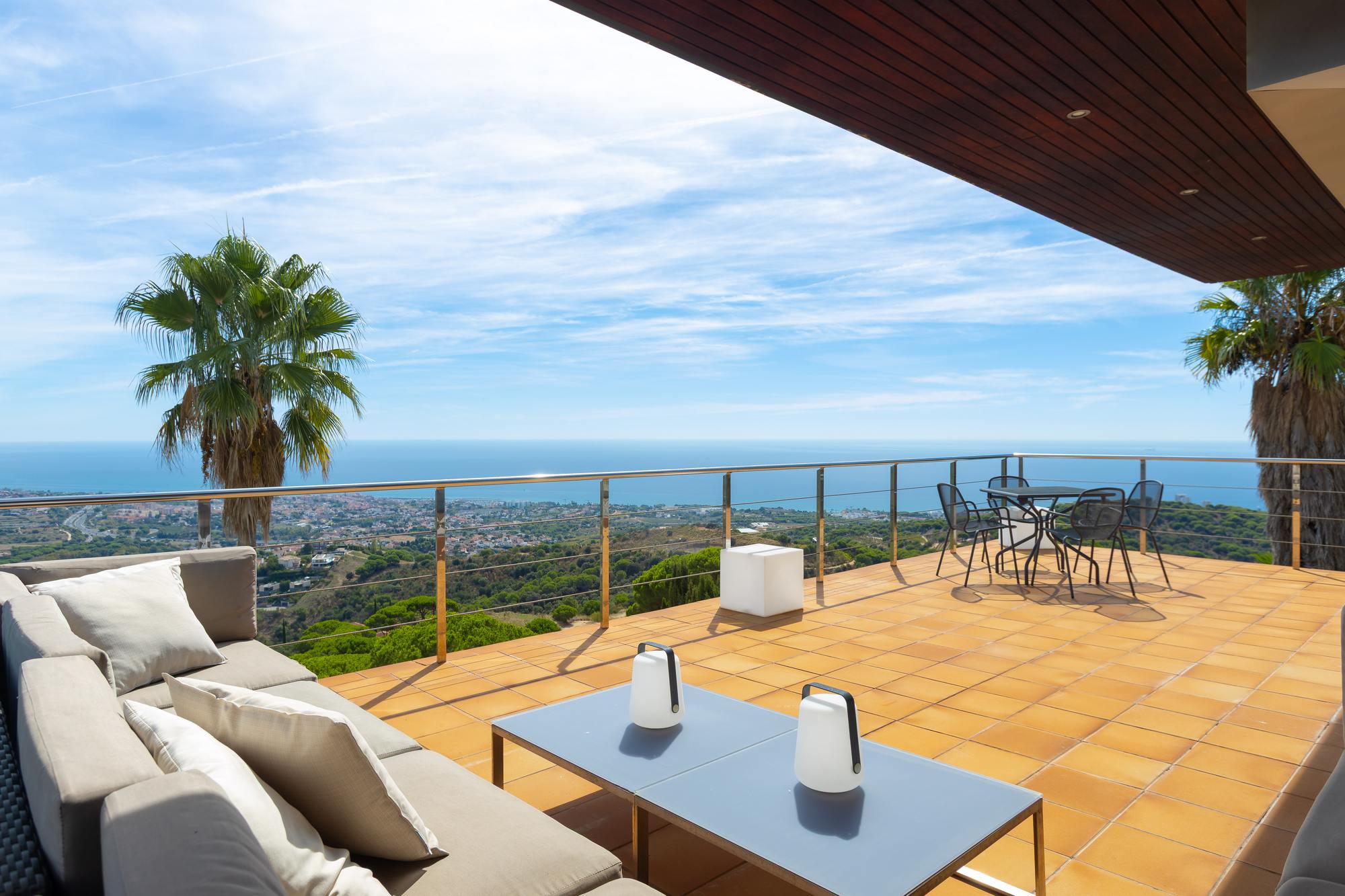 living - Casa / villa de 517m² en venta en Alella, Barcelona - gallery thumbnail - 3