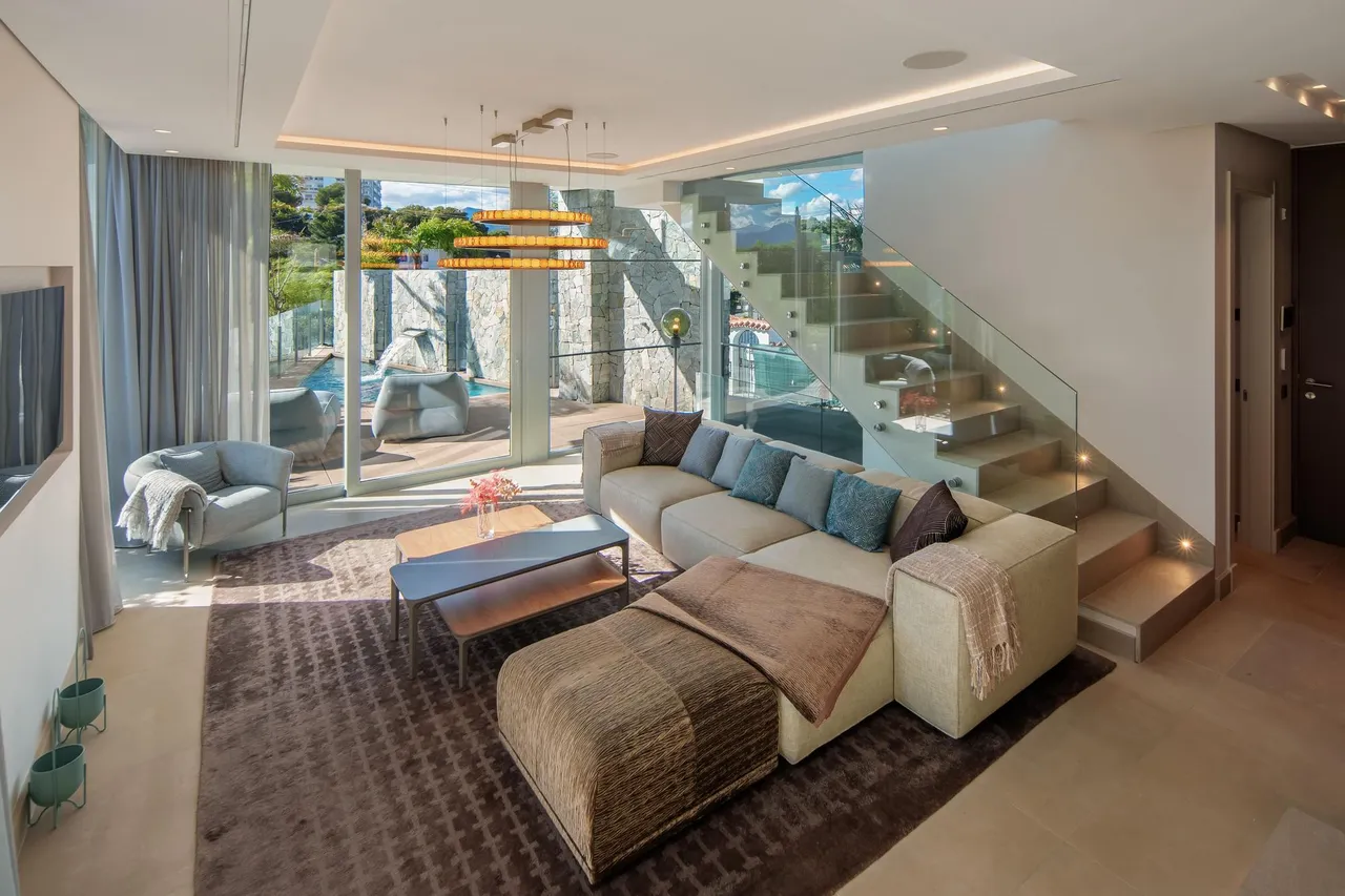 living - Casa / villa de 264m² con 151m² terraza en venta en Nueva Andalucía - gallery - 5