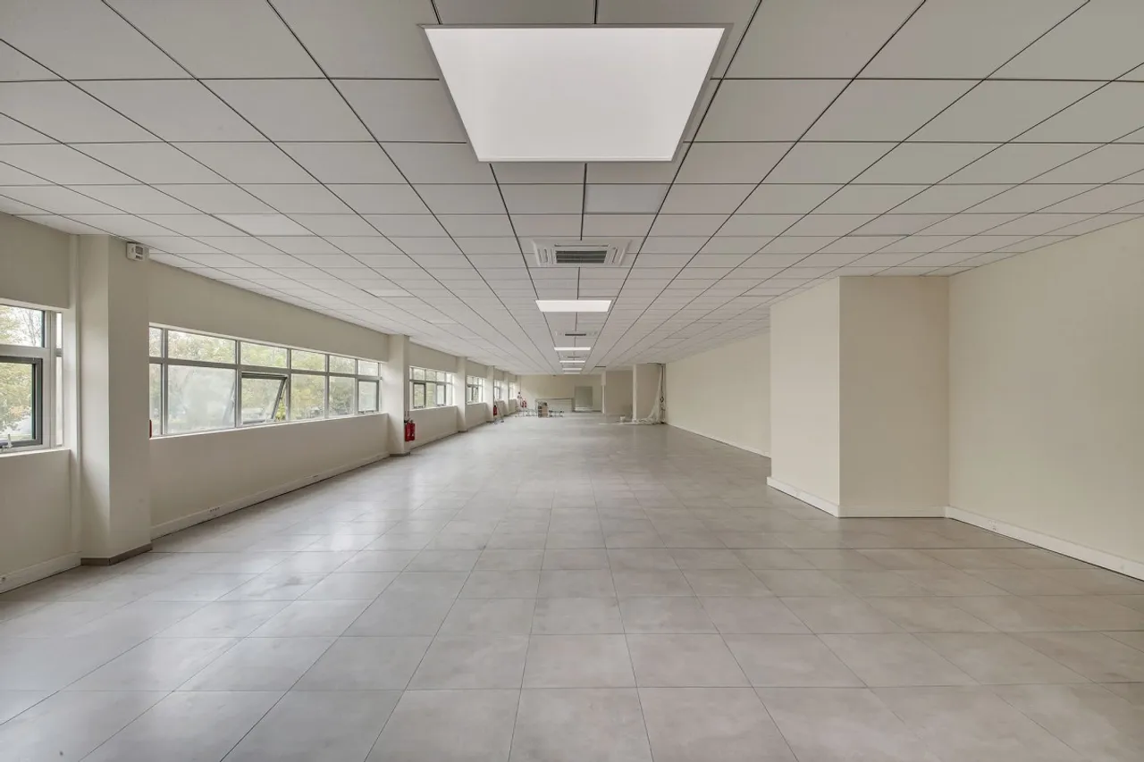 logistics - Activités / Bureaux À Louer - gallery - 3