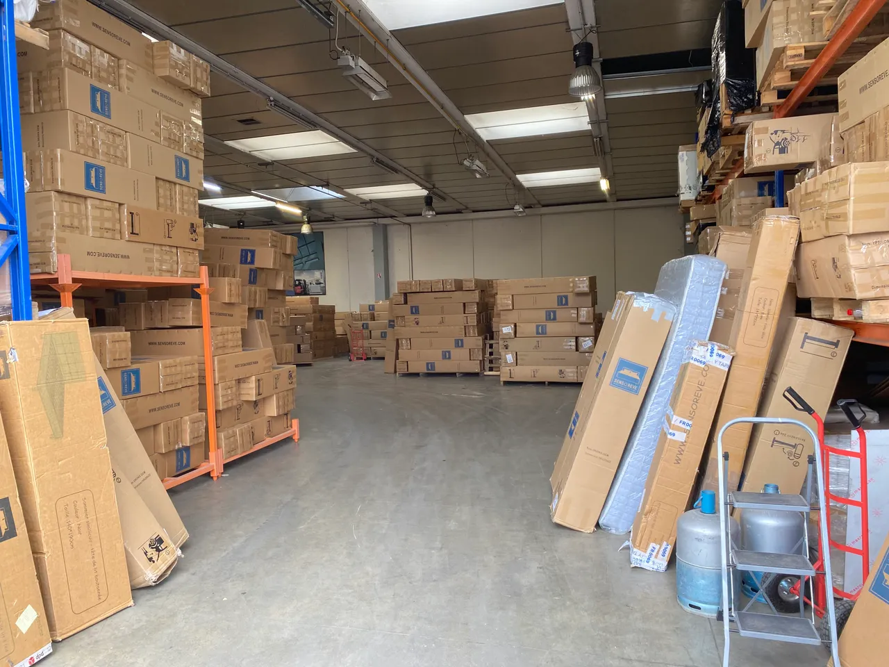 logistics - Warehouse / Offices For Rent - gallery - 5