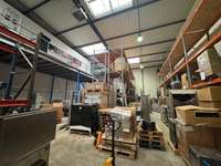 logistics - Activités / Bureaux À Vendre - gallery thumbnail - 2