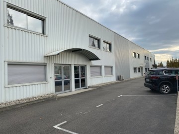 logistics - Light Industrial Premises / Offices For Rent - featured