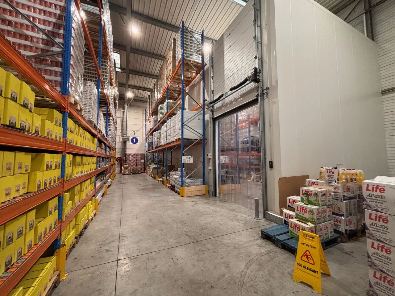 logistics - Warehouse / Offices For Rent - gallery - 3