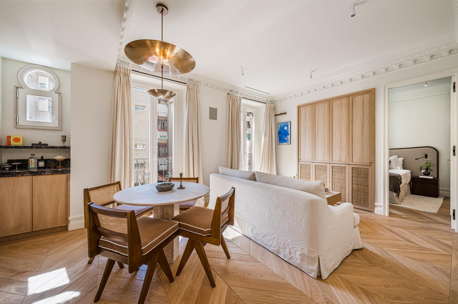 living - Piso de 73m² en venta en Recoletos, Madrid - gallery thumbnail - 1