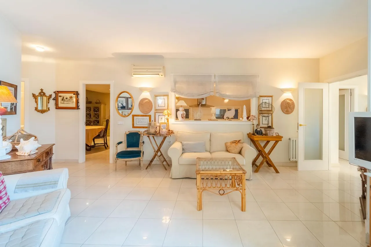 living - 257m² apartment with 12m² terrace for sale in El Pla del Remei - gallery - 8