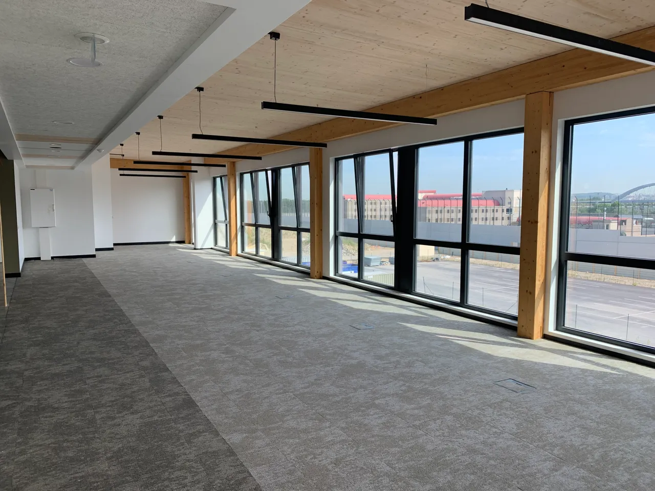 logistics - Light Industrial Premises / Offices For Rent - gallery - 6