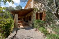 living - 139m² country house with 2,159m² garden for rent in Mancor de la Vall - gallery thumbnail - 1
