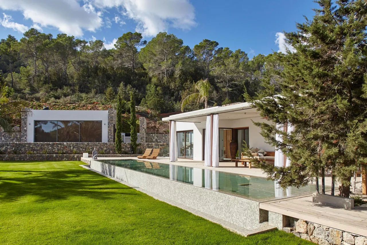 living - 379m² house / villa for sale in San José, Balearic Islands - gallery - 4