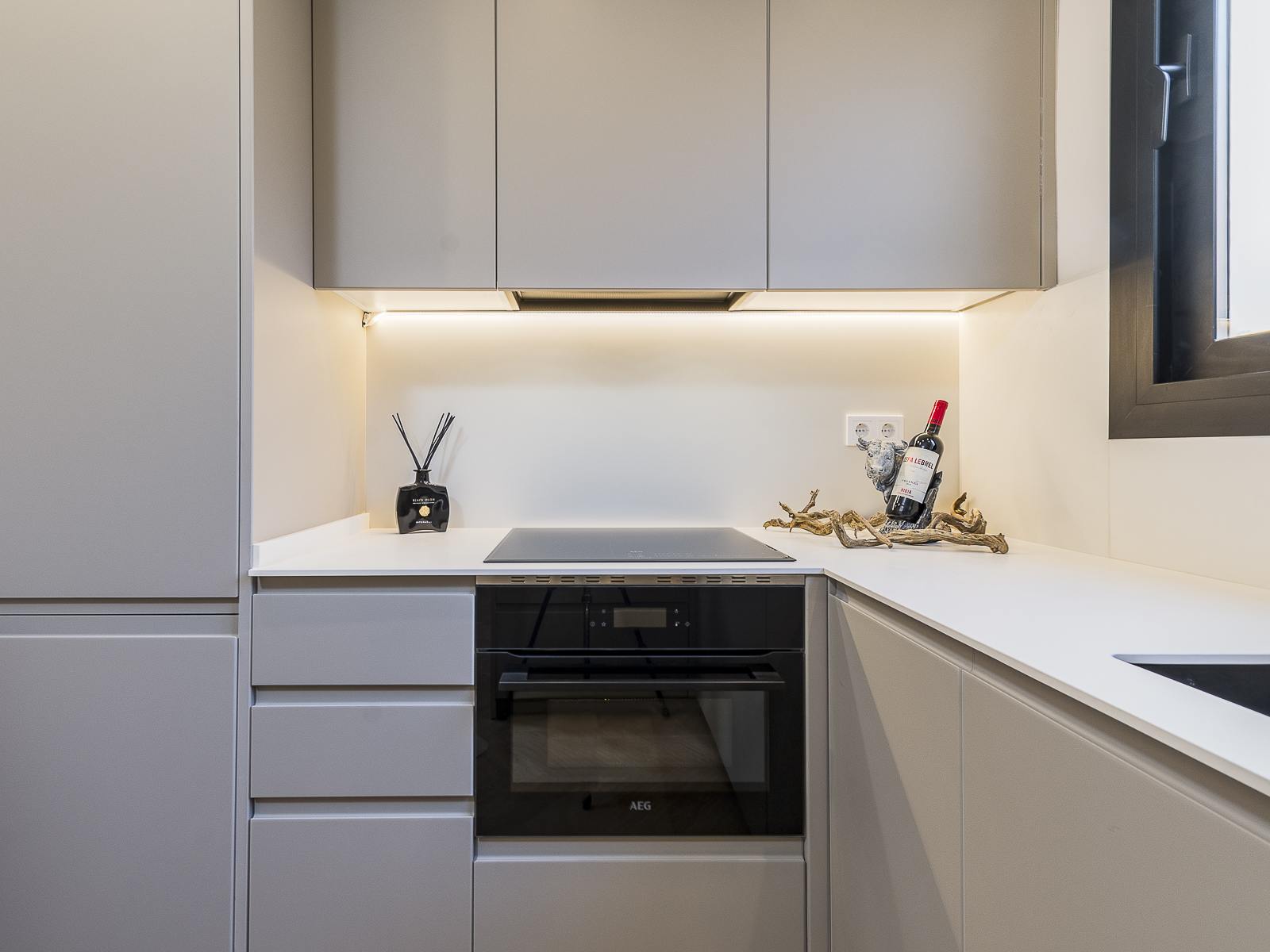 living - Piso de 80m² con 25m² terraza en venta en Sants-Badal - gallery thumbnail - 7