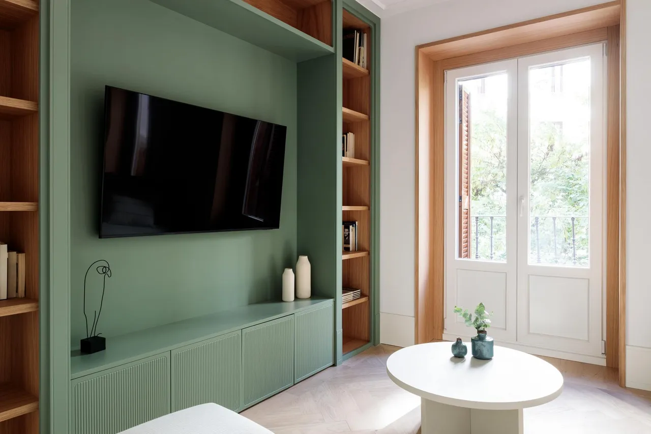 living - 115m² apartment for sale in Palacio, Madrid - gallery - 3
