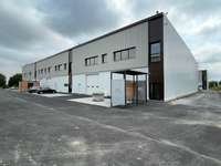 logistics - Local d’activités À Louer - gallery thumbnail - 1