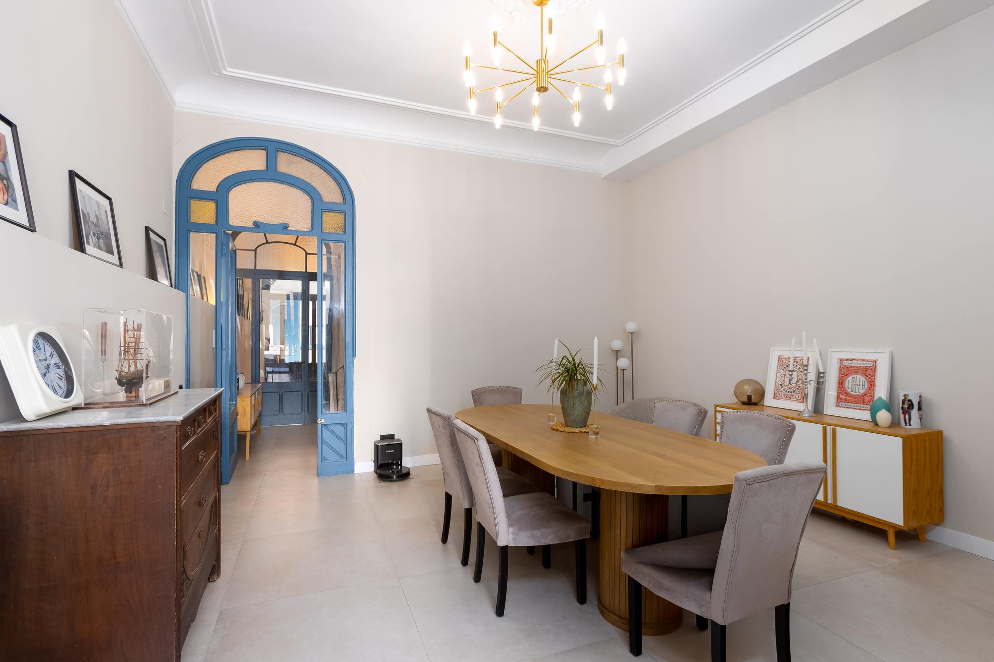living - 379m² house / villa for sale in El Masnou, Barcelona - gallery - 7