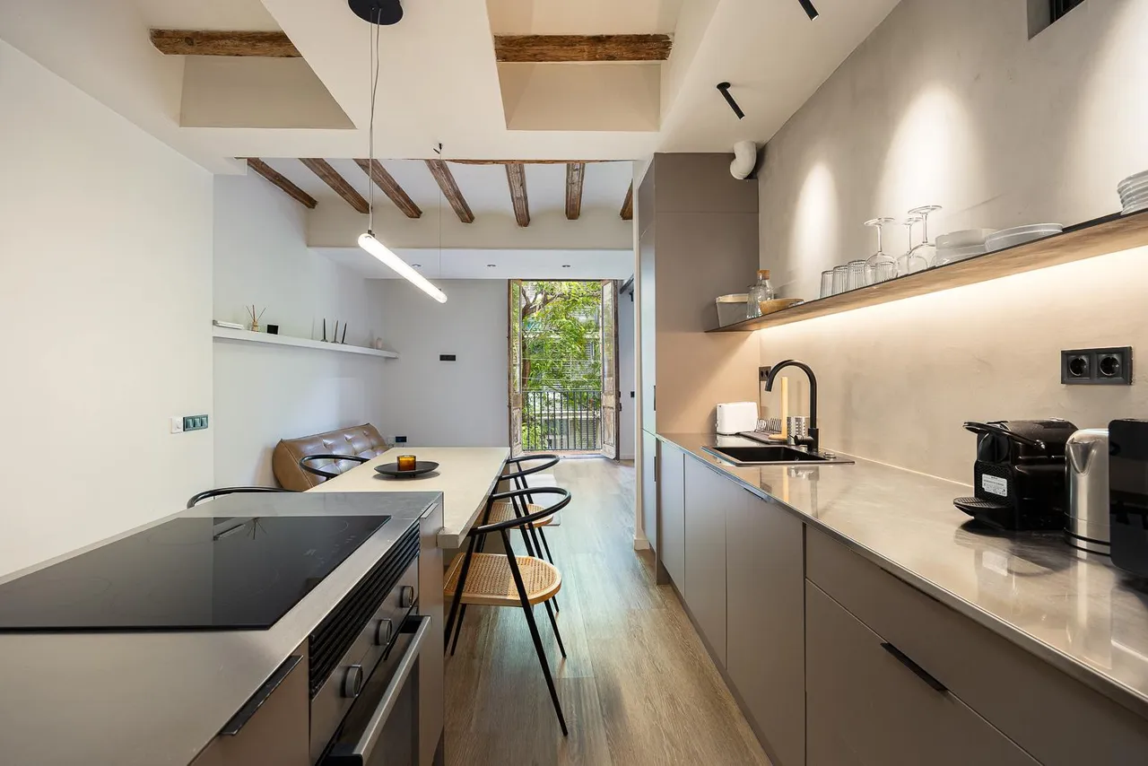 living - 42m² apartment for sale in El Born, Barcelona - gallery - 7