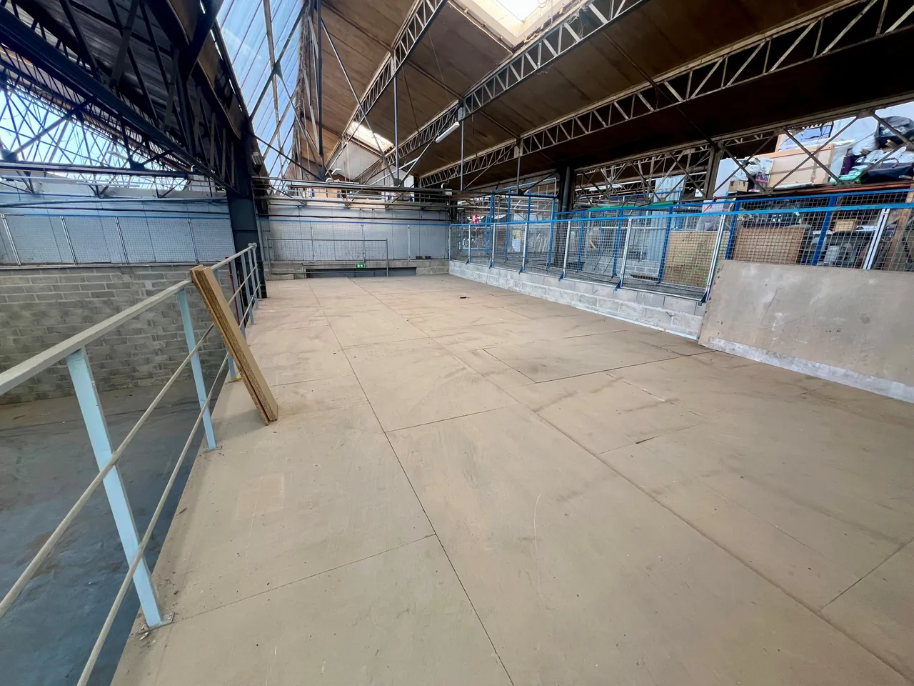 logistics - Warehouse For Rent - gallery - 6