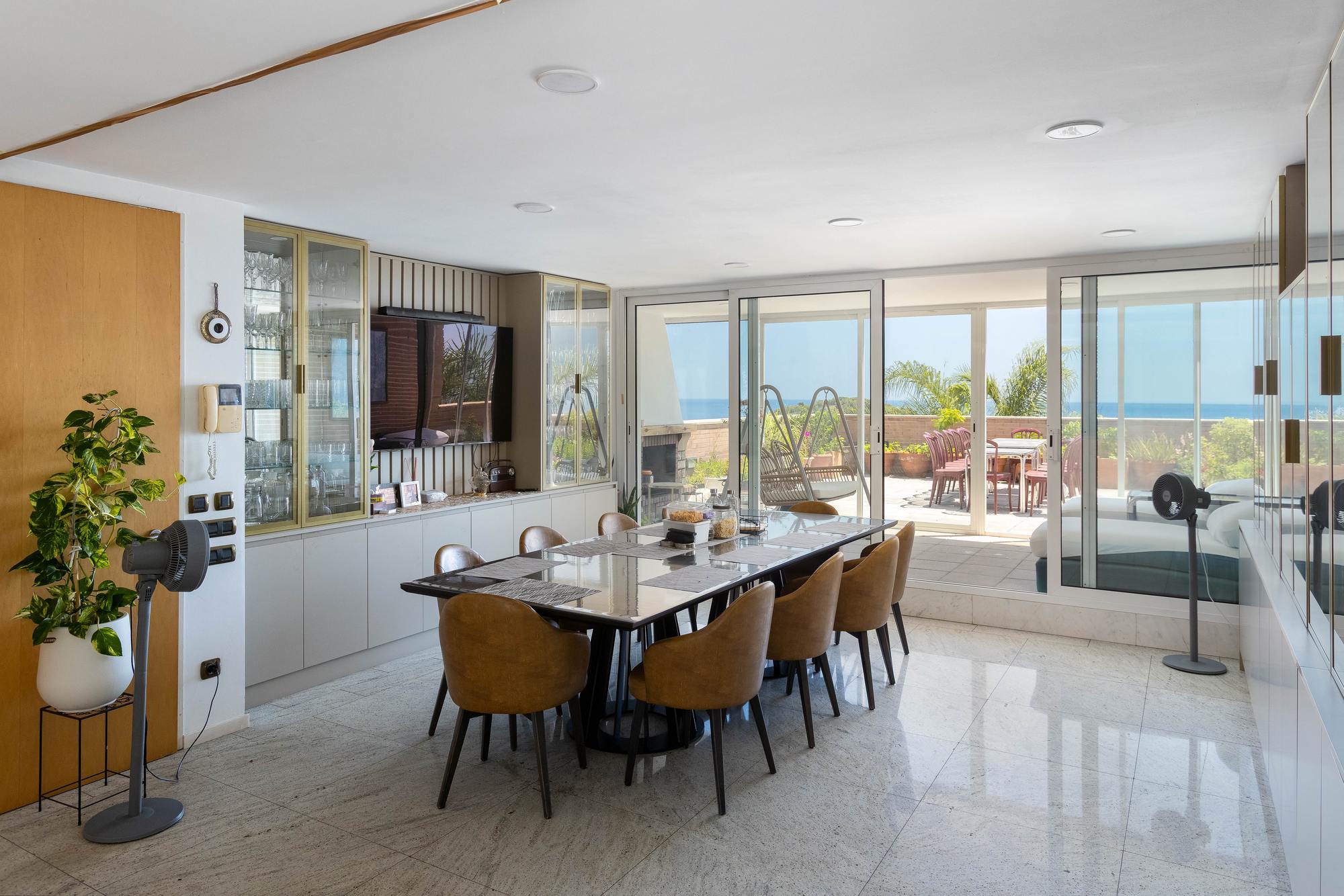 living - Casa / villa de 710m² en venta en Tiana, Barcelona - gallery thumbnail - 7