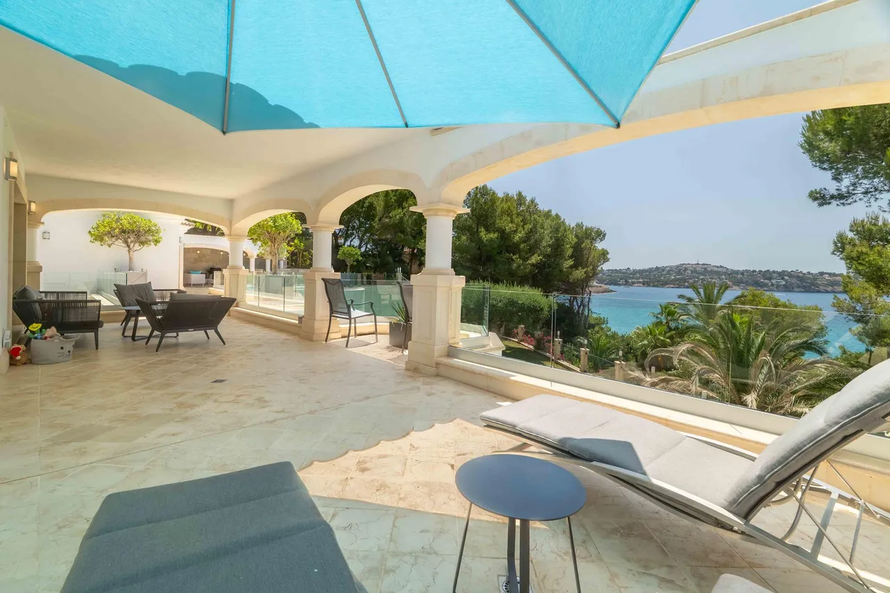 living - 898m² house / villa for sale in Costa de la Calma - gallery - 3