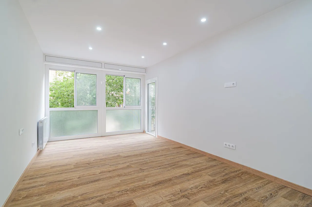 living - Piso de 180m² con 50m² terraza en venta en Eixample Izquierdo - gallery - 4