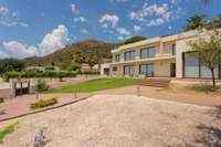 living - 483m² house / villa for sale in Bay of Roses, Costa Brava - gallery thumbnail - 5