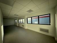 logistics - Activités / Bureaux À Louer - gallery thumbnail - 7