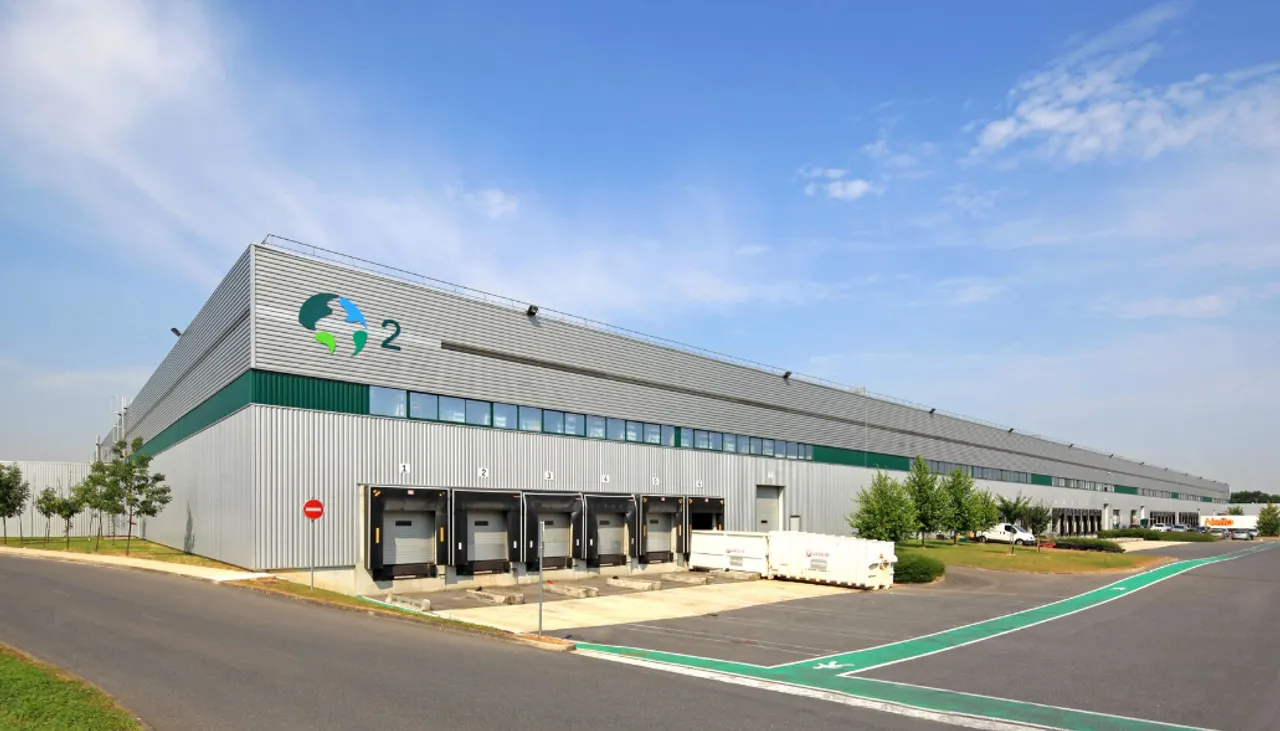 logistics - Logistics Warehouse For Rent - gallery - 8