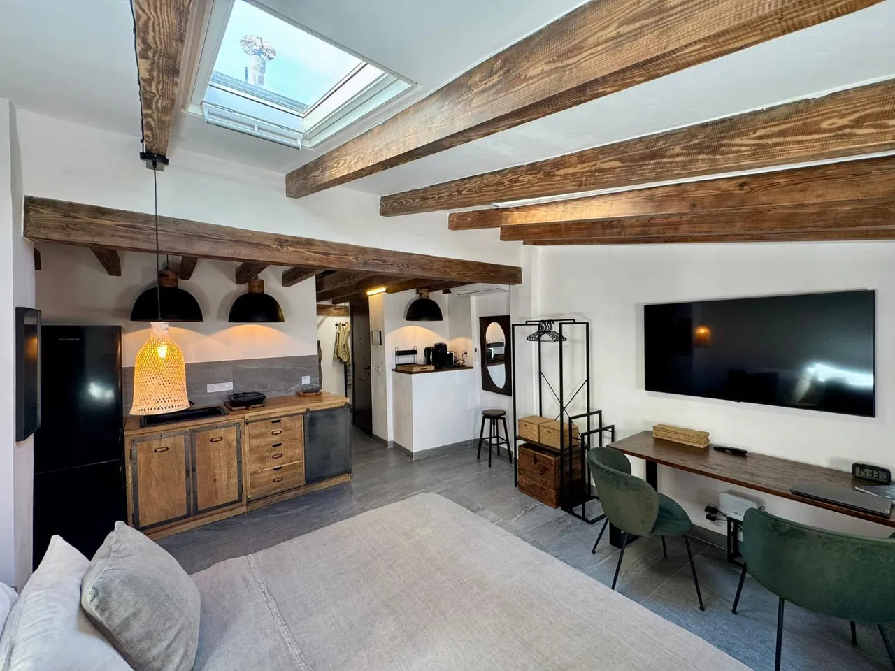living - 35m² loft for sale in Palma de Mallorca, Balearic Islands - gallery - 2