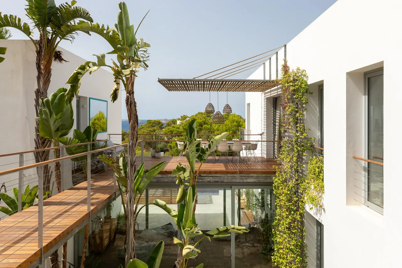 living - 350m² house / villa for sale in San José, Balearic Islands - gallery - 7