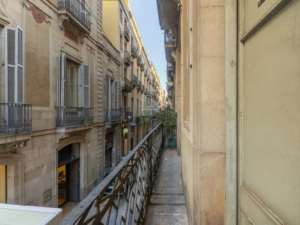 living - 242m² apartment for sale in Gótico, Barcelona - gallery - 5