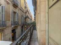 living - Piso de 242m² en venta en Gótico, Barcelona - gallery thumbnail - 5